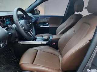 Mercedes-Benz GLB 2023 GLB 220 Dynamic interior photo 9 Mercedes-Benz GLB 2023 GLB 220 Dynamic interior photo 9