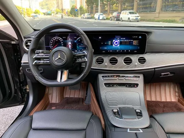 Mercedes-Benz E-Class 2022 Restyling E 300 L Fashionable Passenger car exterior photo 9 Mercedes-Benz E-Class 2022 Restyling E 300 L Fashionable Passenger car exterior photo 9