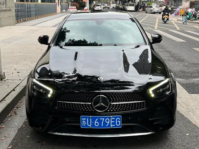 Mercedes-Benz E-Class 2023 E 300 L Luxury type sports car exterior photo 2 Mercedes-Benz E-Class 2023 E 300 L Luxury type sports car exterior photo 2