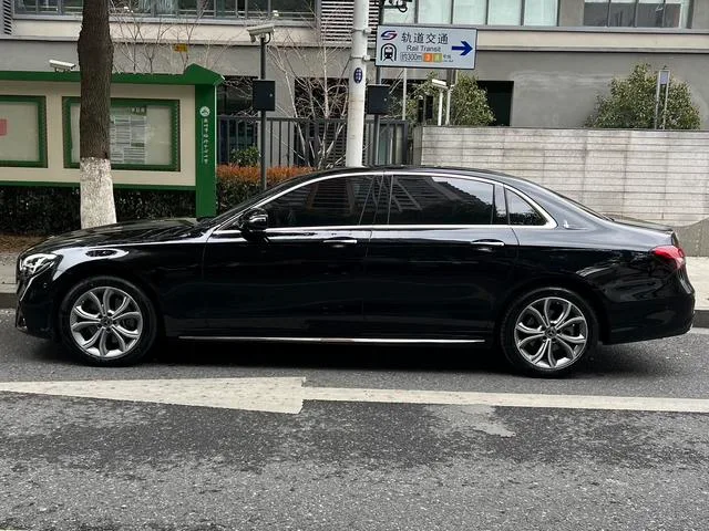 Mercedes-Benz E-Class 2023 E 300 L Luxury type sports car exterior photo 3 Mercedes-Benz E-Class 2023 E 300 L Luxury type sports car exterior photo 3
