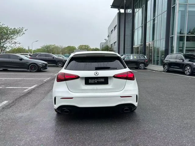 Mercedes-Benz Mercedes-AMG A-Class 2024 AMG A 35 4MATIC exterior foto 6 Mercedes-Benz Mercedes-AMG A-Class 2024 AMG A 35 4MATIC exterior foto 6