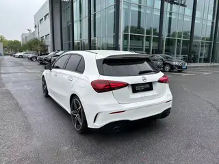Mercedes-Benz Mercedes-AMG A-Class 2024 AMG A 35 4MATIC exterior foto 7 Mercedes-Benz Mercedes-AMG A-Class 2024 AMG A 35 4MATIC exterior foto 7