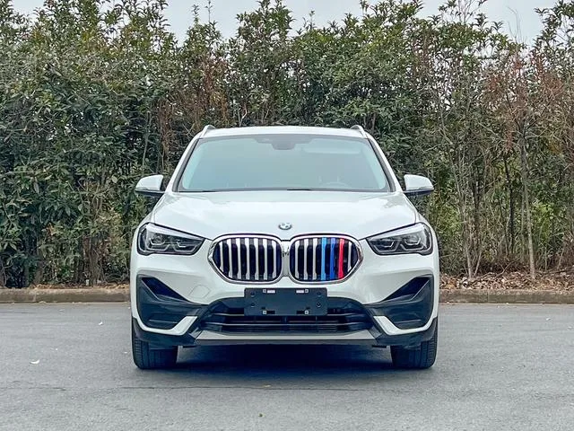 BMW X1 2020 sDrive25Li Leading Type exterior photo 2 BMW X1 2020 sDrive25Li Leading Type exterior photo 2