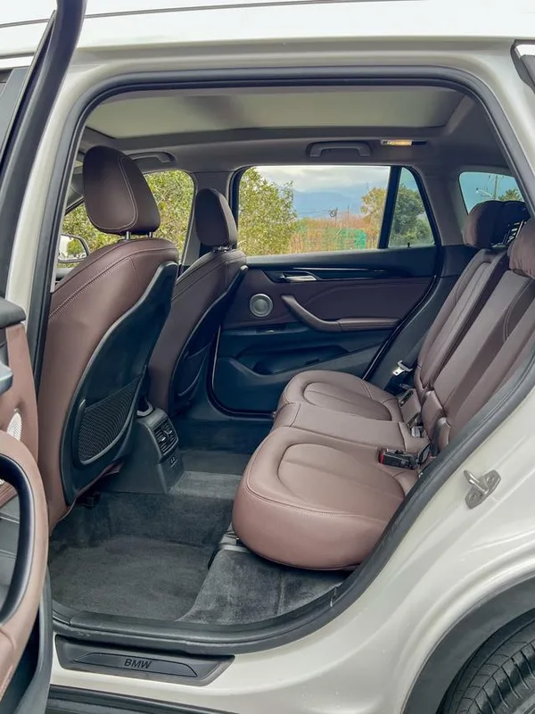 BMW X1 2020 sDrive25Li Leading Type interior photo 17 BMW X1 2020 sDrive25Li Leading Type interior photo 17