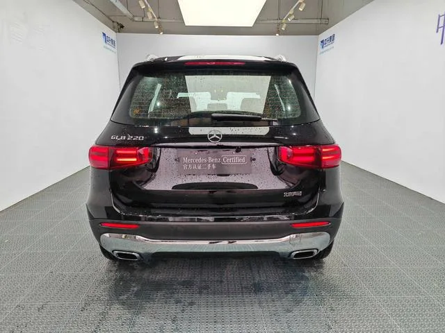 Mercedes-Benz GLB 2025 GLB 220 Dinámico exterior foto 5 Mercedes-Benz GLB 2025 GLB 220 Dinámico exterior foto 5