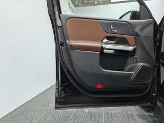 Mercedes-Benz GLB 2025 GLB 220 Dinámico interior foto 13 Mercedes-Benz GLB 2025 GLB 220 Dinámico interior foto 13