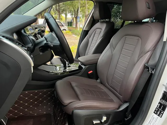 BMW X3 2020 xDrive25i M Conjunto deportivo interior foto 12 BMW X3 2020 xDrive25i M Conjunto deportivo interior foto 12