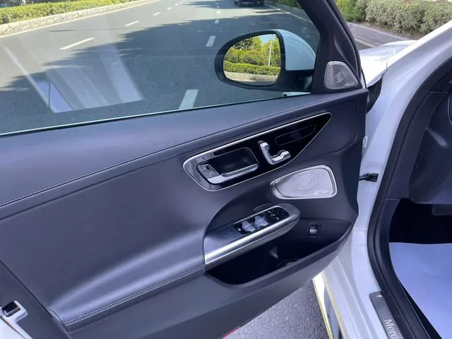 Mercedes-Benz C-Class 2024 Three changes C 260 L Sports version interior photo 16 Mercedes-Benz C-Class 2024 Three changes C 260 L Sports version interior photo 16