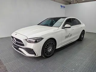 Mercedes-Benz C-Class 2025 C 260 L Versión deportiva exterior foto 1 Mercedes-Benz C-Class 2025 C 260 L Versión deportiva exterior foto 1