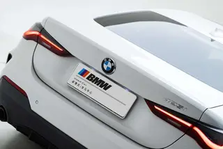 BMW 4 Series 2021 425i M Set de nuit de sport extérieur photo 6 BMW 4 Series 2021 425i M Set de nuit de sport extérieur photo 6