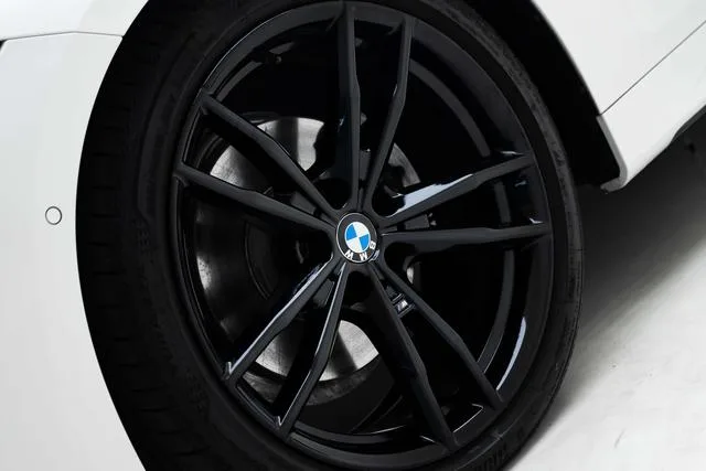 BMW 4 Series 2021 425i M Set de nuit de sport extérieur photo 7 BMW 4 Series 2021 425i M Set de nuit de sport extérieur photo 7