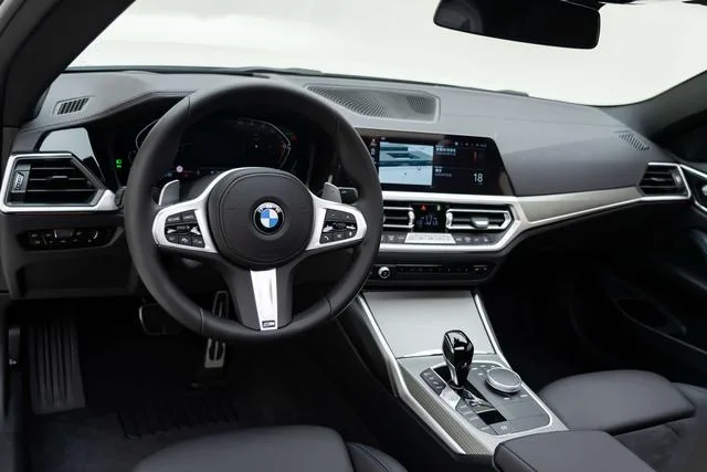 BMW 4 Series 2021 425i M Set de nuit de sport extérieur photo 10 BMW 4 Series 2021 425i M Set de nuit de sport extérieur photo 10