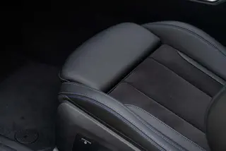 BMW 4 Series 2021 425i M Set de nuit de sport intérieur photo 15 BMW 4 Series 2021 425i M Set de nuit de sport intérieur photo 15