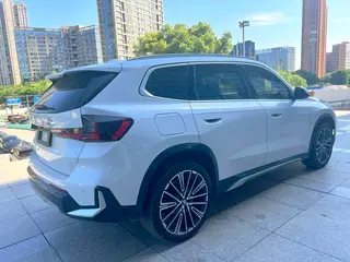 BMW X1 2025 xDrive25Li X Design Suit exterior photo 4 BMW X1 2025 xDrive25Li X Design Suit exterior photo 4