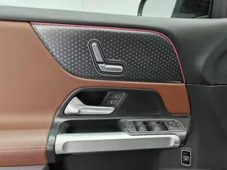 Mercedes-Benz GLB 2024 Mise à jour GLB 220 Type dynamique intérieur photo 17 Mercedes-Benz GLB 2024 Mise à jour GLB 220 Type dynamique intérieur photo 17