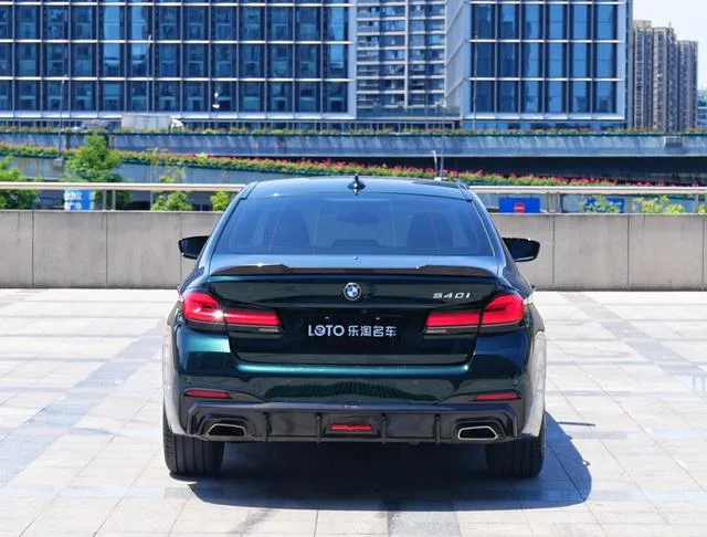 BMW 5 Series 2022 540i Fashion Edition M Sports suit exterior photo 4 BMW 5 Series 2022 540i Fashion Edition M Sports suit exterior photo 4