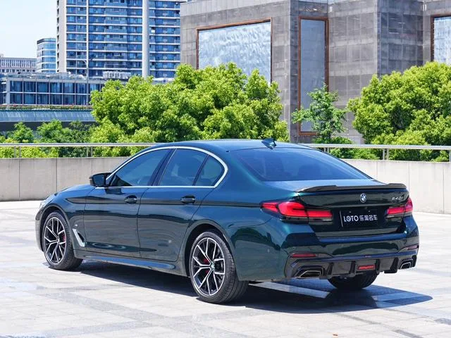 BMW 5 Series 2022 540i Fashion Edition M Sports suit exterior photo 5 BMW 5 Series 2022 540i Fashion Edition M Sports suit exterior photo 5