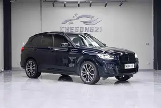BMW X3 2023 xDrive30i Líder M Traje de noche Yao exterior foto 2 BMW X3 2023 xDrive30i Líder M Traje de noche Yao exterior foto 2