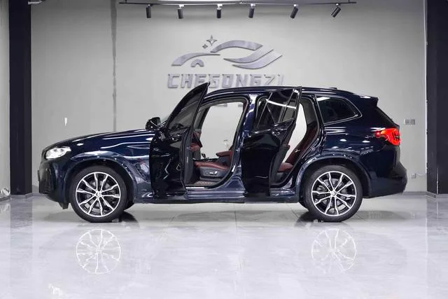 BMW X3 2023 xDrive30i Líder M Traje de noche Yao exterior foto 5 BMW X3 2023 xDrive30i Líder M Traje de noche Yao exterior foto 5