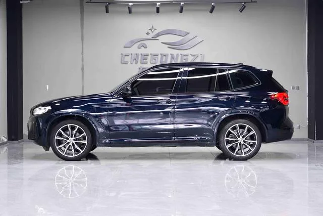 BMW X3 2023 xDrive30i Líder M Traje de noche Yao exterior foto 6 BMW X3 2023 xDrive30i Líder M Traje de noche Yao exterior foto 6