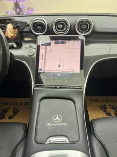 Mercedes-Benz C-Class 2024 C 260 L Versión deportiva interior foto 15 Mercedes-Benz C-Class 2024 C 260 L Versión deportiva interior foto 15