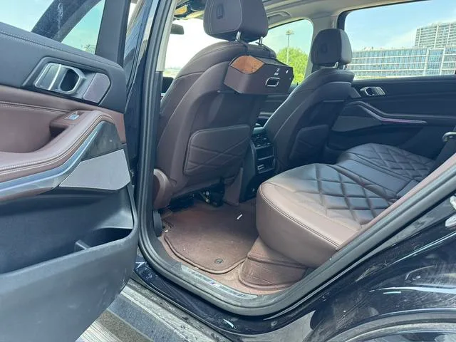 BMW X5 2022 Restyling xDrive 30Li Premium Class M Sports suit exterior photo 5 BMW X5 2022 Restyling xDrive 30Li Premium Class M Sports suit exterior photo 5