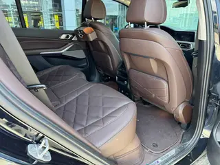 BMW X5 2022 Restyling xDrive 30Li Premium Class M Sports suit interior photo 8 BMW X5 2022 Restyling xDrive 30Li Premium Class M Sports suit interior photo 8