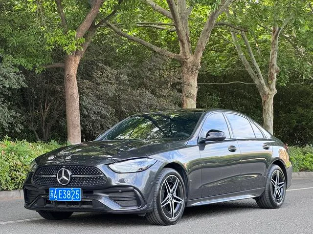 Mercedes-Benz C-Class 2024 C 260 L Hao Night Sports Edition exterior photo 1 Mercedes-Benz C-Class 2024 C 260 L Hao Night Sports Edition exterior photo 1