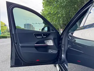 Mercedes-Benz C-Class 2024 C 260 L Hao Night Sports Edition interior photo 17 Mercedes-Benz C-Class 2024 C 260 L Hao Night Sports Edition interior photo 17