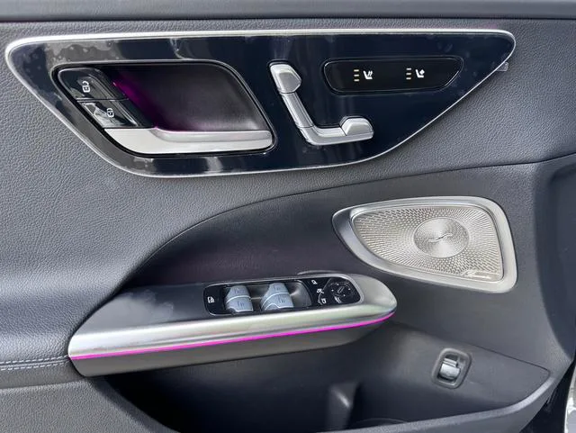 Mercedes-Benz C-Class 2024 C 260 L Hao Night Sports Edition interior photo 18 Mercedes-Benz C-Class 2024 C 260 L Hao Night Sports Edition interior photo 18