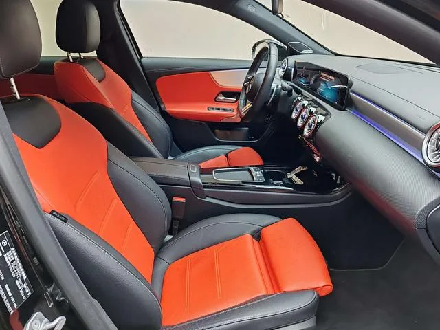 Mercedes-Benz A-Class AMG 2024 AMG A 35 L 4MATIC interior foto 14 Mercedes-Benz A-Class AMG 2024 AMG A 35 L 4MATIC interior foto 14