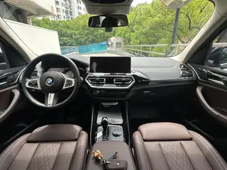 BMW X3 2022 xDrive25i M Ensemble de sport extérieur photo 6 BMW X3 2022 xDrive25i M Ensemble de sport extérieur photo 6