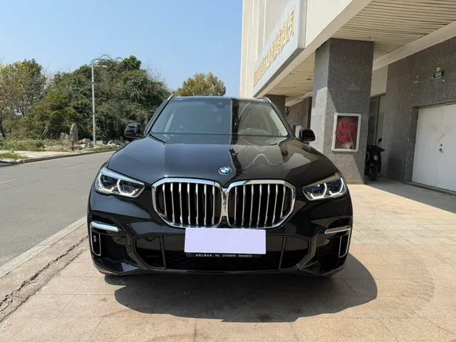 BMW X5 2022 Mise à jour xDrive 30Li Type de luxe M Ensemble de sport extérieur photo 2 BMW X5 2022 Mise à jour xDrive 30Li Type de luxe M Ensemble de sport extérieur photo 2