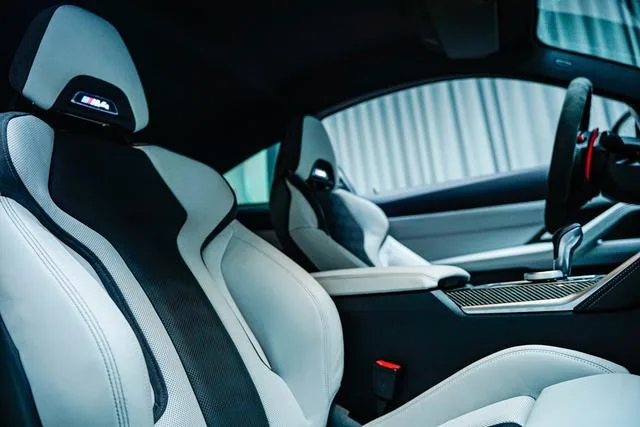 BMW M4 2022 M4 Coupé M xDrive Versión Thunder interior foto 15 BMW M4 2022 M4 Coupé M xDrive Versión Thunder interior foto 15