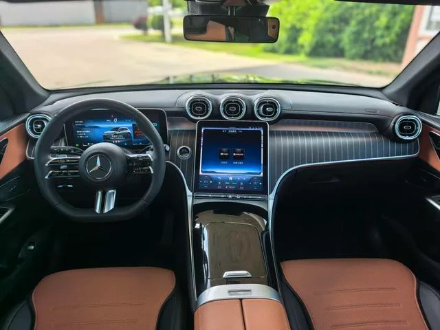 Mercedes-Benz GLC 2023 Reforma GLC 300 L 4MATIC Dinámico 7 Asiento exterior foto 7 Mercedes-Benz GLC 2023 Reforma GLC 300 L 4MATIC Dinámico 7 Asiento exterior foto 7