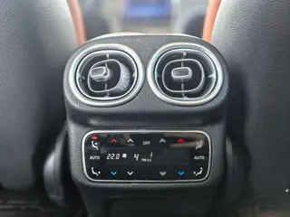 Mercedes-Benz GLC 2023 Reforma GLC 300 L 4MATIC Dinámico 7 Asiento interior foto 12 Mercedes-Benz GLC 2023 Reforma GLC 300 L 4MATIC Dinámico 7 Asiento interior foto 12