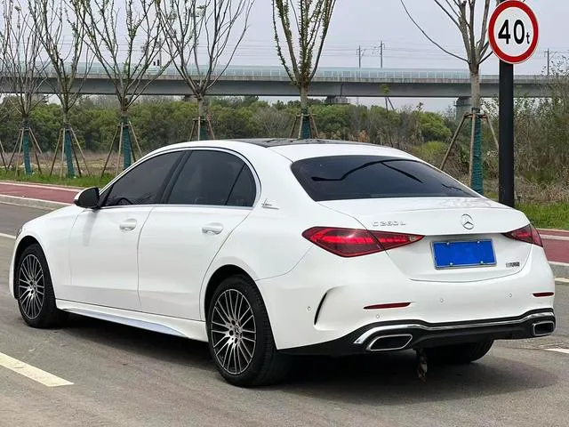 Mercedes-Benz C-Class 2024 C 260 L Version sportive extérieur photo 6 Mercedes-Benz C-Class 2024 C 260 L Version sportive extérieur photo 6