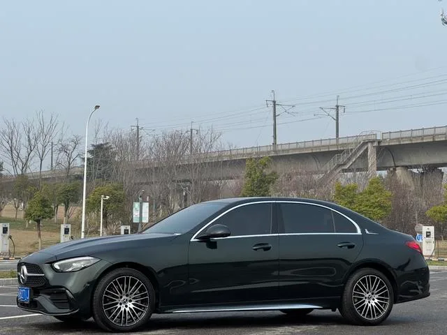 Mercedes-Benz C-Class 2023 Restyling C 260 L Sports version exterior photo 1 Mercedes-Benz C-Class 2023 Restyling C 260 L Sports version exterior photo 1