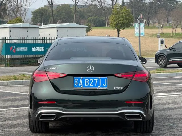 Mercedes-Benz C-Class 2023 Restyling C 260 L Sports version interior photo 17 Mercedes-Benz C-Class 2023 Restyling C 260 L Sports version interior photo 17