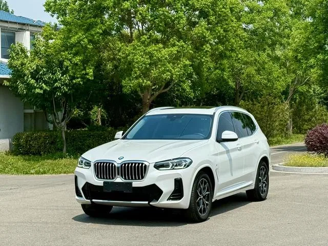 BMW X3 2022 Restyling xDrive25i M Sports suit exterior photo 2 BMW X3 2022 Restyling xDrive25i M Sports suit exterior photo 2