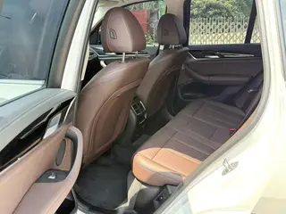 BMW X3 2022 Restyling xDrive25i M Sports suit interior photo 7 BMW X3 2022 Restyling xDrive25i M Sports suit interior photo 7