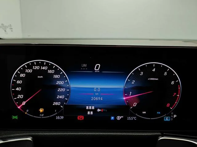 Mercedes-Benz GLB 2024 Restyling GLB 220 Fashionable exterior photo 8 Mercedes-Benz GLB 2024 Restyling GLB 220 Fashionable exterior photo 8