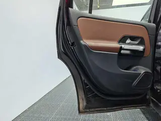 Mercedes-Benz GLB 2024 Restyling GLB 220 Fashionable interior photo 14 Mercedes-Benz GLB 2024 Restyling GLB 220 Fashionable interior photo 14