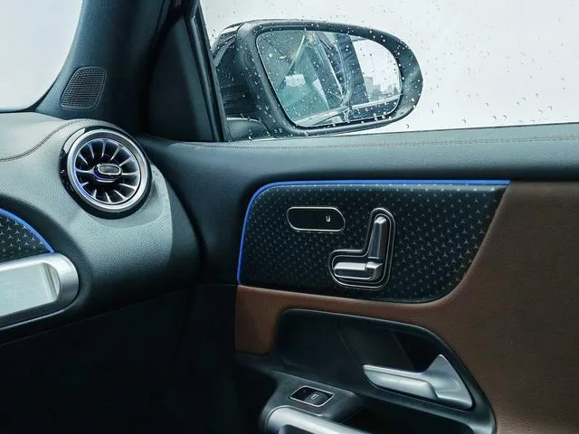 Mercedes-Benz GLB 2024 Restyling GLB 220 Fashionable interior photo 16 Mercedes-Benz GLB 2024 Restyling GLB 220 Fashionable interior photo 16