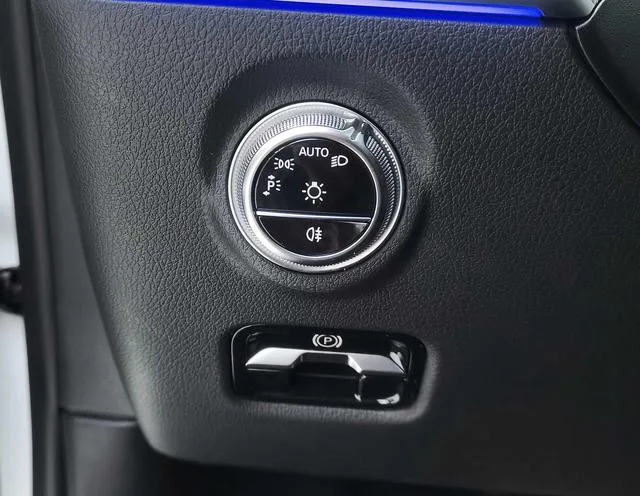 Mercedes-Benz C-Class 2024 Restyling C 260 L Sports version interior photo 17 Mercedes-Benz C-Class 2024 Restyling C 260 L Sports version interior photo 17