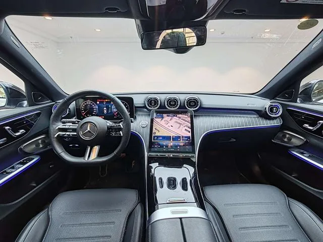 Mercedes-Benz C-Class 2024 C 260 L Edición deportiva Haoye interior foto 12 Mercedes-Benz C-Class 2024 C 260 L Edición deportiva Haoye interior foto 12