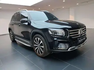 Mercedes-Benz GLB 2024 GLB 220 Estilo de moda exterior foto 2 Mercedes-Benz GLB 2024 GLB 220 Estilo de moda exterior foto 2