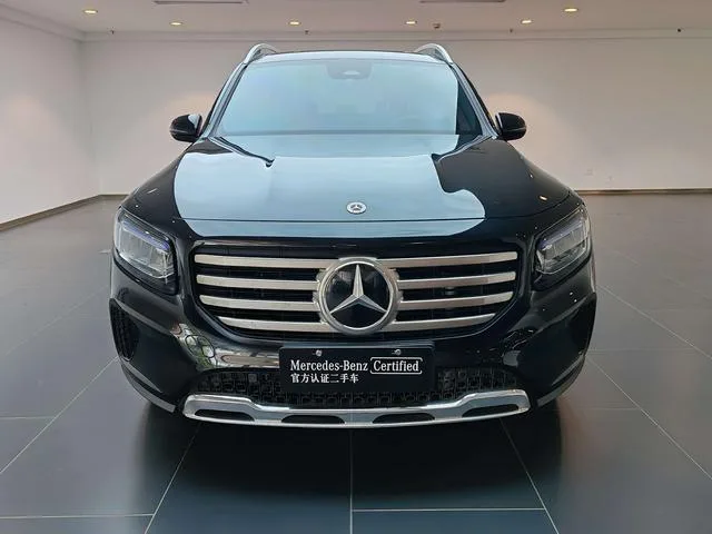 Mercedes-Benz GLB 2024 GLB 220 Estilo de moda exterior foto 3 Mercedes-Benz GLB 2024 GLB 220 Estilo de moda exterior foto 3