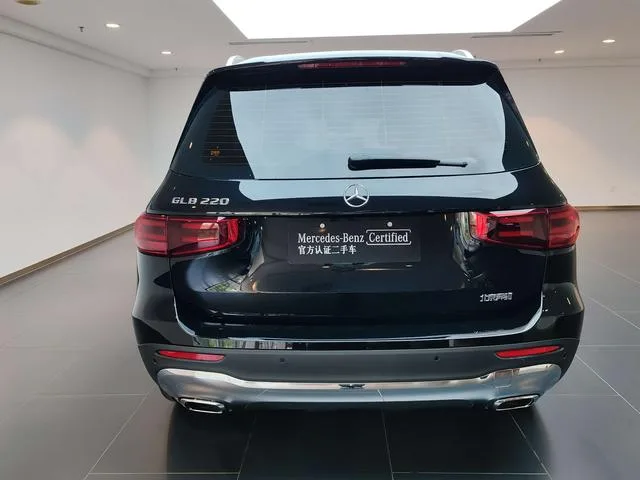 Mercedes-Benz GLB 2024 GLB 220 Estilo de moda exterior foto 4 Mercedes-Benz GLB 2024 GLB 220 Estilo de moda exterior foto 4
