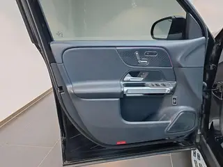 Mercedes-Benz GLB 2024 GLB 220 Estilo de moda interior foto 13 Mercedes-Benz GLB 2024 GLB 220 Estilo de moda interior foto 13